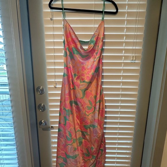 ASOS DESIGN Maternity ruched slip midi beach dress in kaleidoscope print - Picture 5 of 6